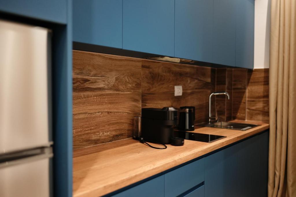 Fully Equipped Kitchenette